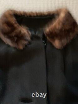 100% CashmereVintage Black Coat withMink Fur Collar Sz 16/18 MINT