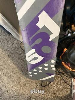 141cm Womens 5150 Sienna Snowboard with Burton bindings