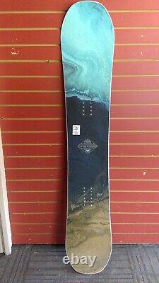 2019/20 Used Wms Never Summer Infinity Snowboard, 147 cm
