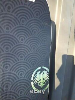 2019 Never Summer Aura Snowboard 152cm Pre-owned