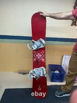 Atomic Tika 149 snowboard & Roxy bindings with woman's Salomon 8 snowboard boots