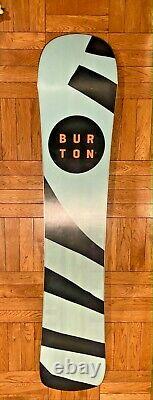 Burton Hideaway 148 Women's Snowboard. Never used, bought the wrong size /