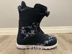 Burton Women's Mint Boa Snowboard Boots Floral Navy Blue Size 9 US / EUR 41