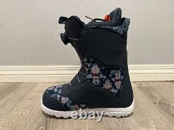 Burton Women's Mint Boa Snowboard Boots Floral Navy Blue Size 9 US / EUR 41