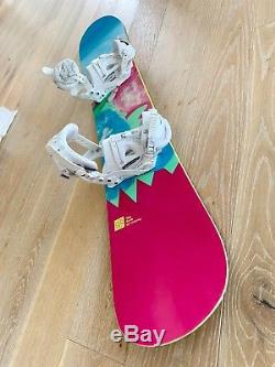 Forum women's Aura snowboard and bindings- size 152 Barely used