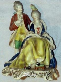 Goebel nm577. Very rare vintage porcelain aristocrat figurine in Mint Condition