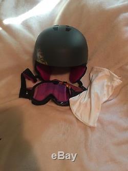 Great 151cm Womens Ride Rapture Snowboard with Burton and Anon Accessories