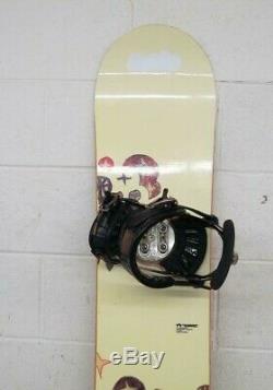 Rome Vinyl 146cm Twin-Tip All-Mountain Women's Snowboard withRIDE Sigma Bindings