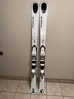 Skis with bindings 158 kastle